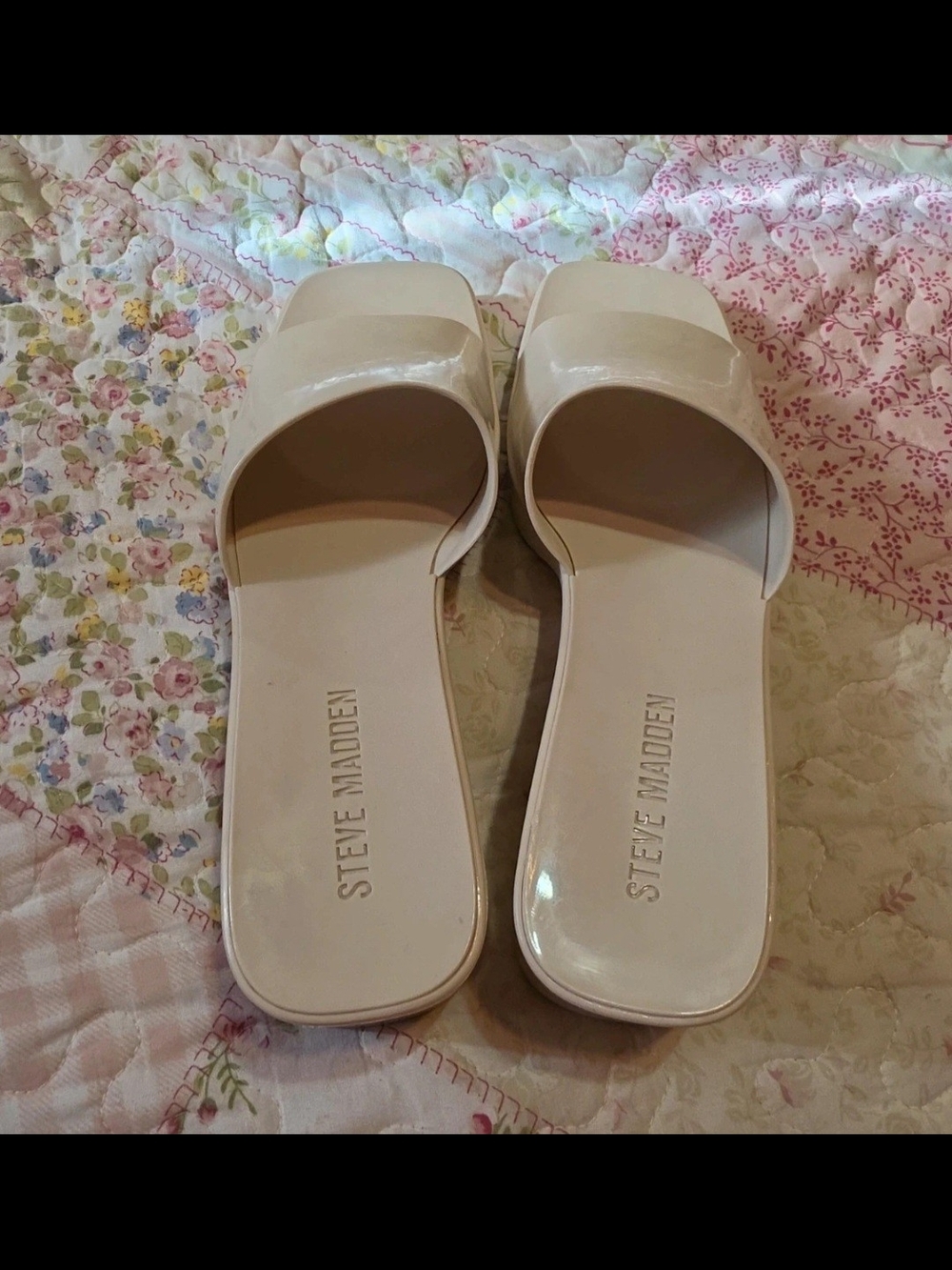 Steve Madden Patent Cream Slide Mules